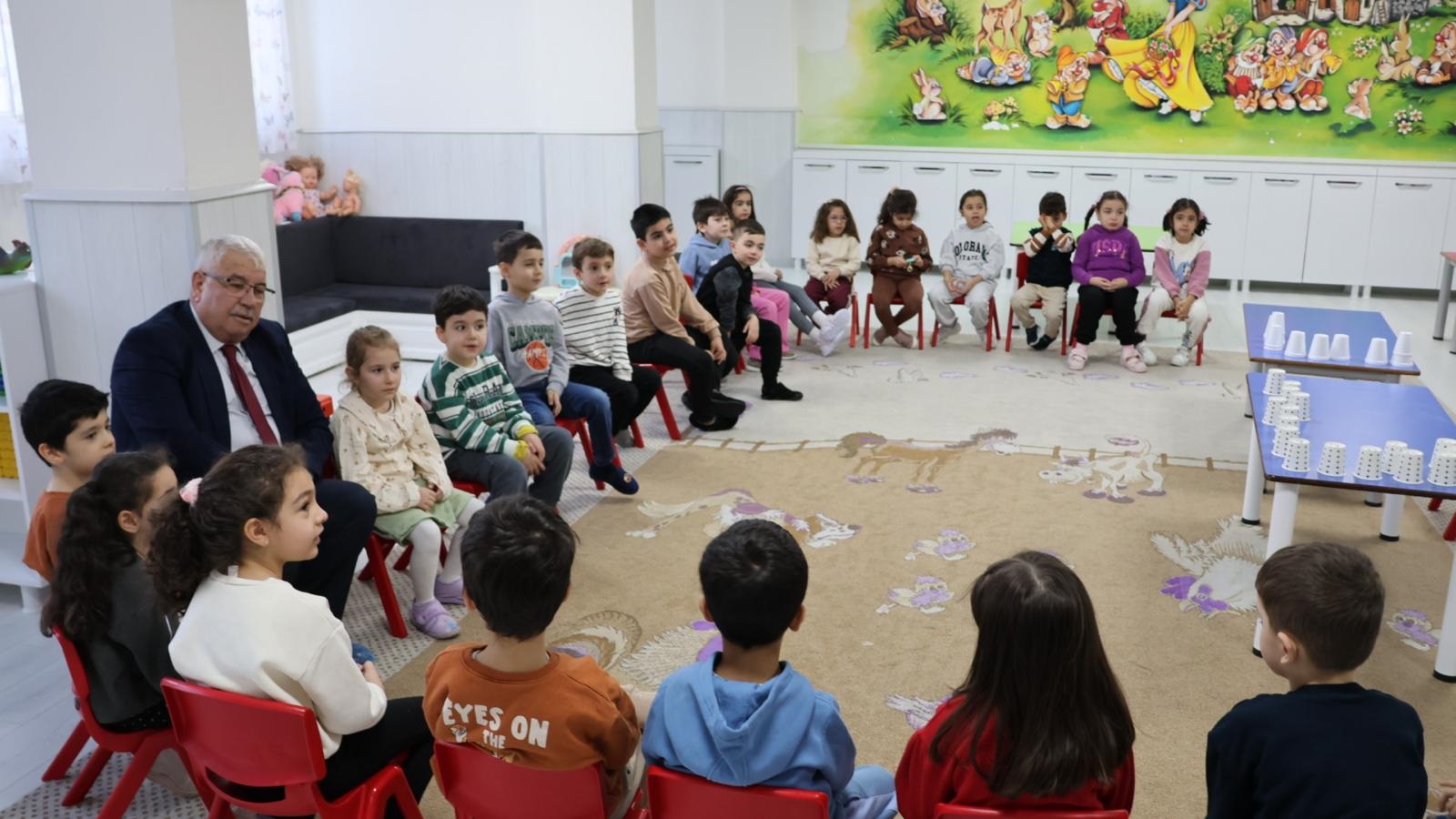 Yeni Yılın İlk Ders Gününde Minik Öğrencilerimizin Öğrenme Heyecanına Eşlik Ettik